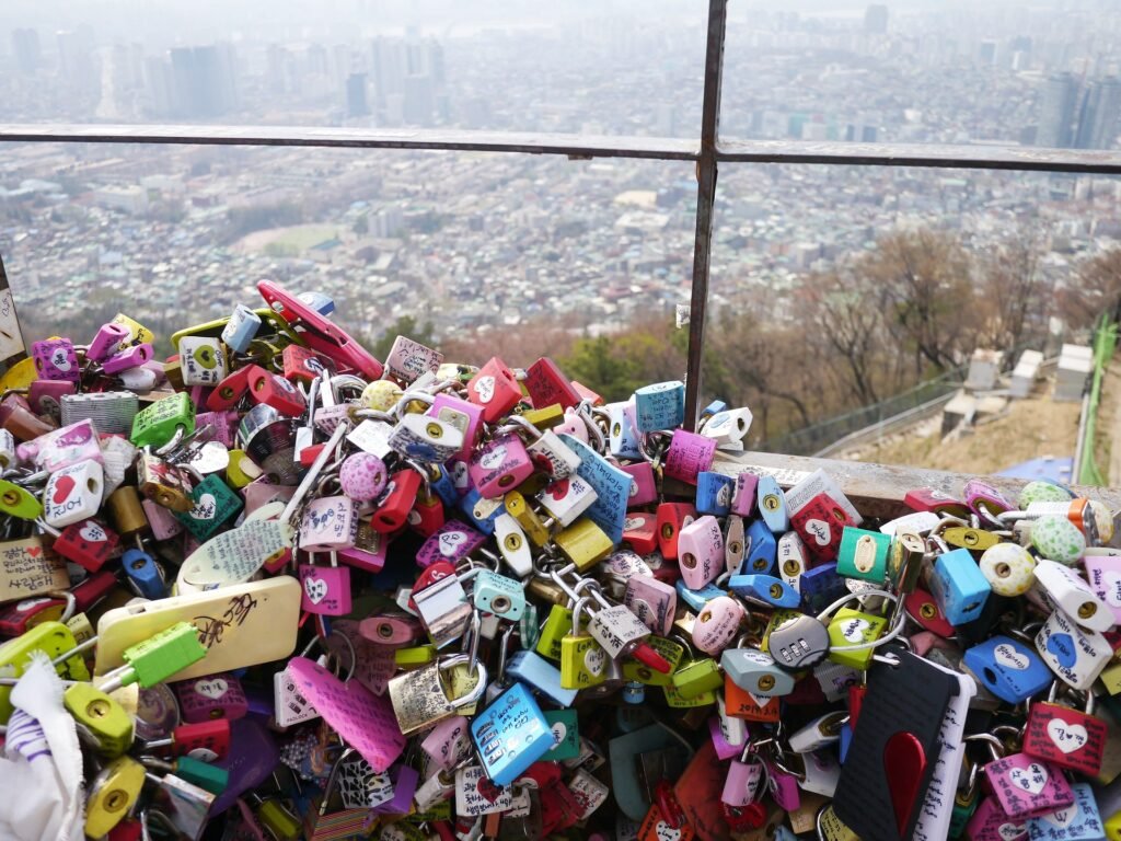 N Seoul Tower lock