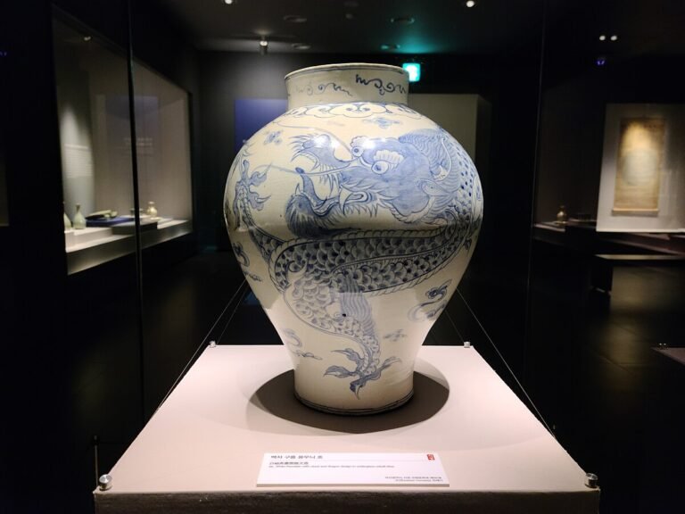 busan museum's jar