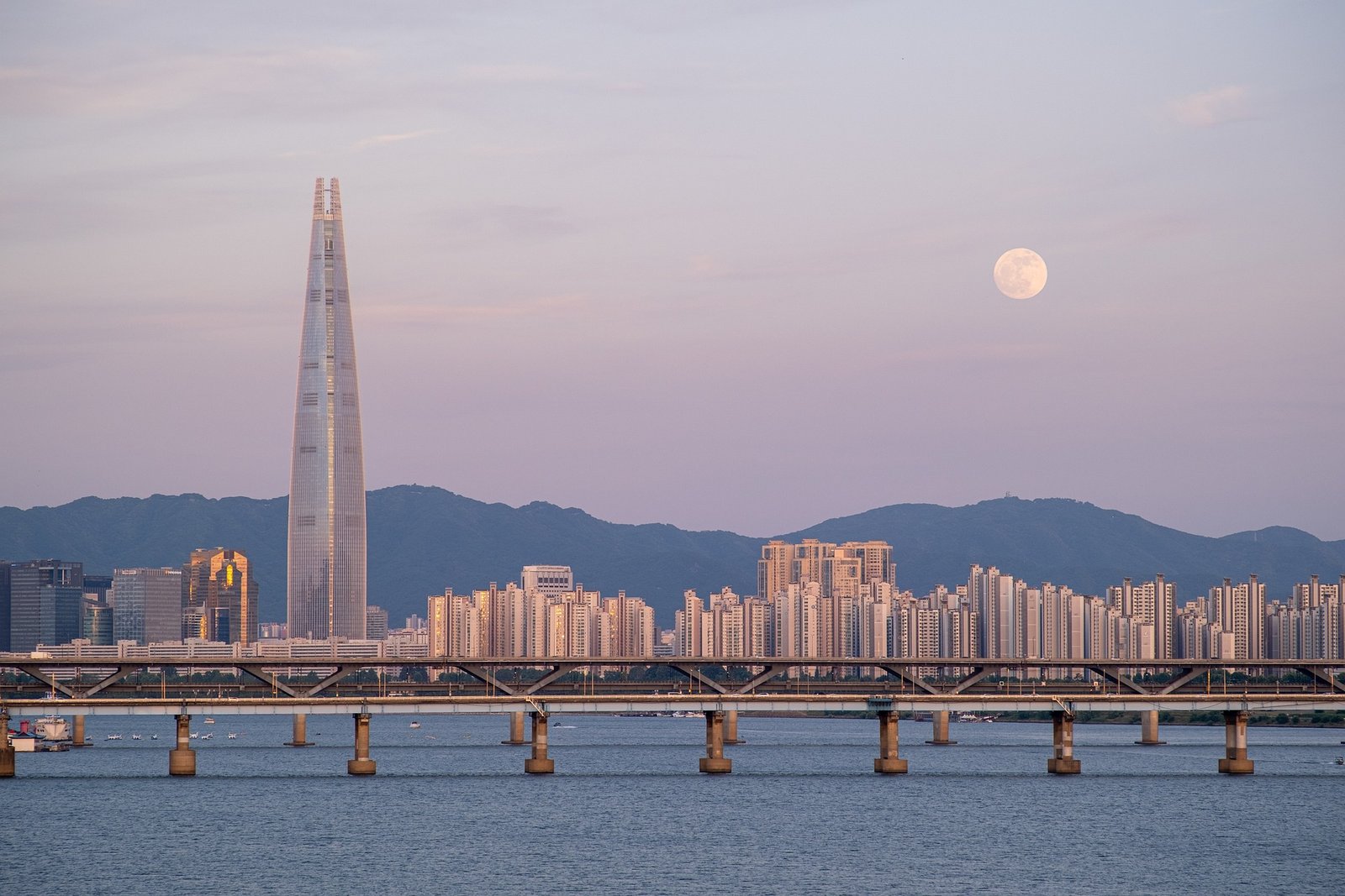 Read more about the article The Lotte World Tower: Everything You need to Know