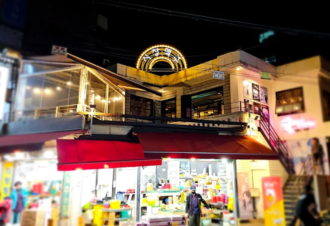 Mangwon Market & Mangridan-gil: Seoul's Hidden Local Food Paradise