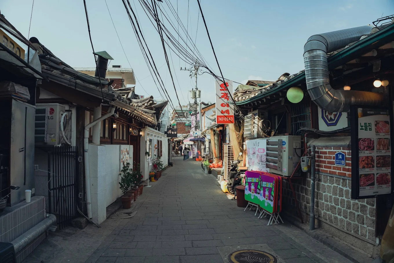 Ikseon-dong Hanok Village