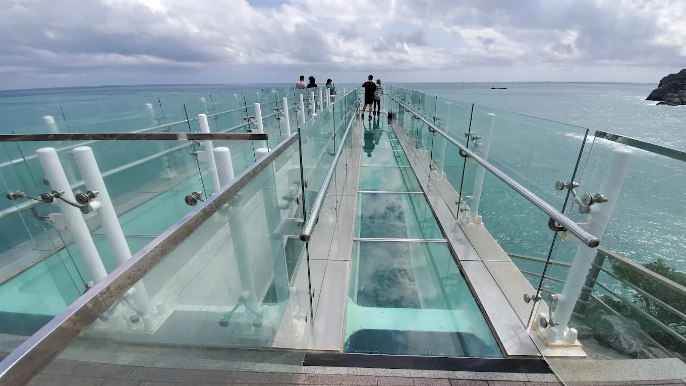 Oryukdo Skywalk Busan Guide